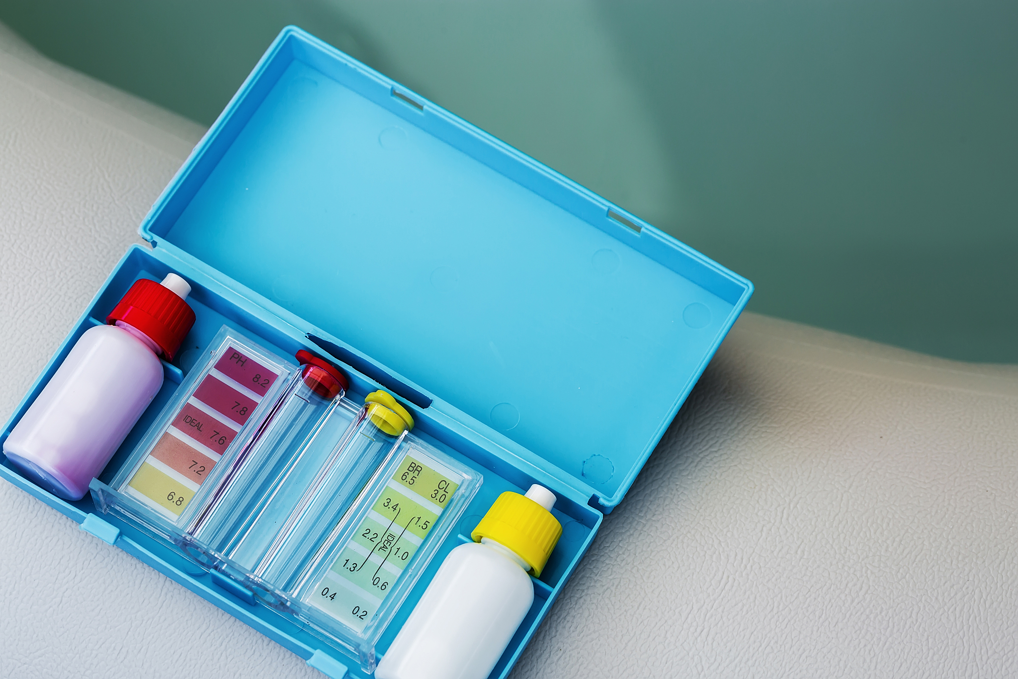 短纤维和化纤混纺织物染色怎么控制颜色稳定性