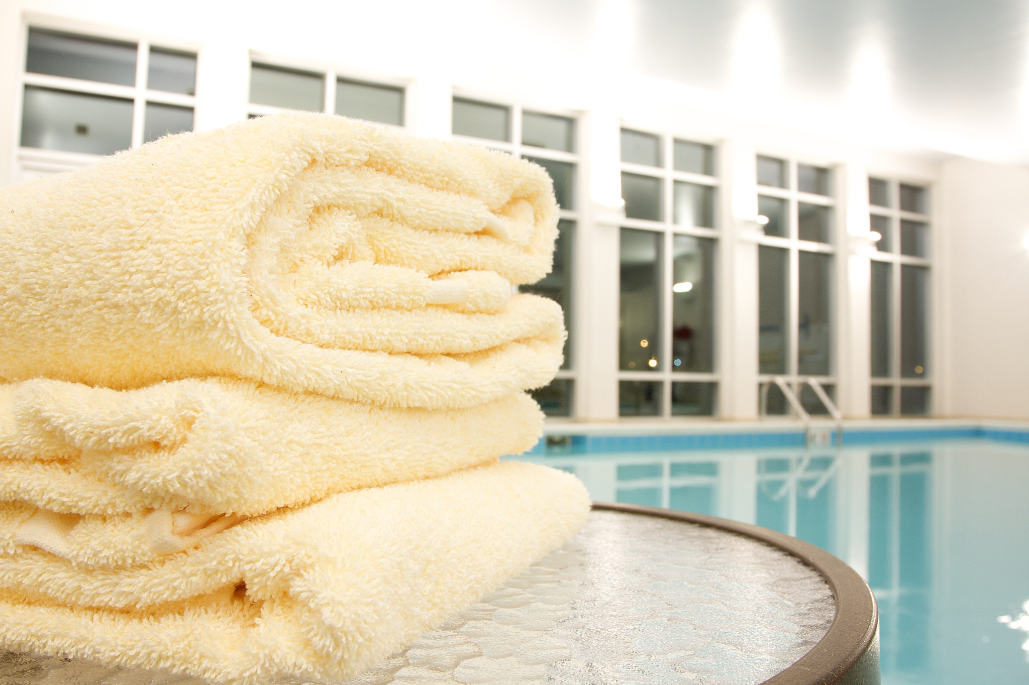towels at a indoor pool