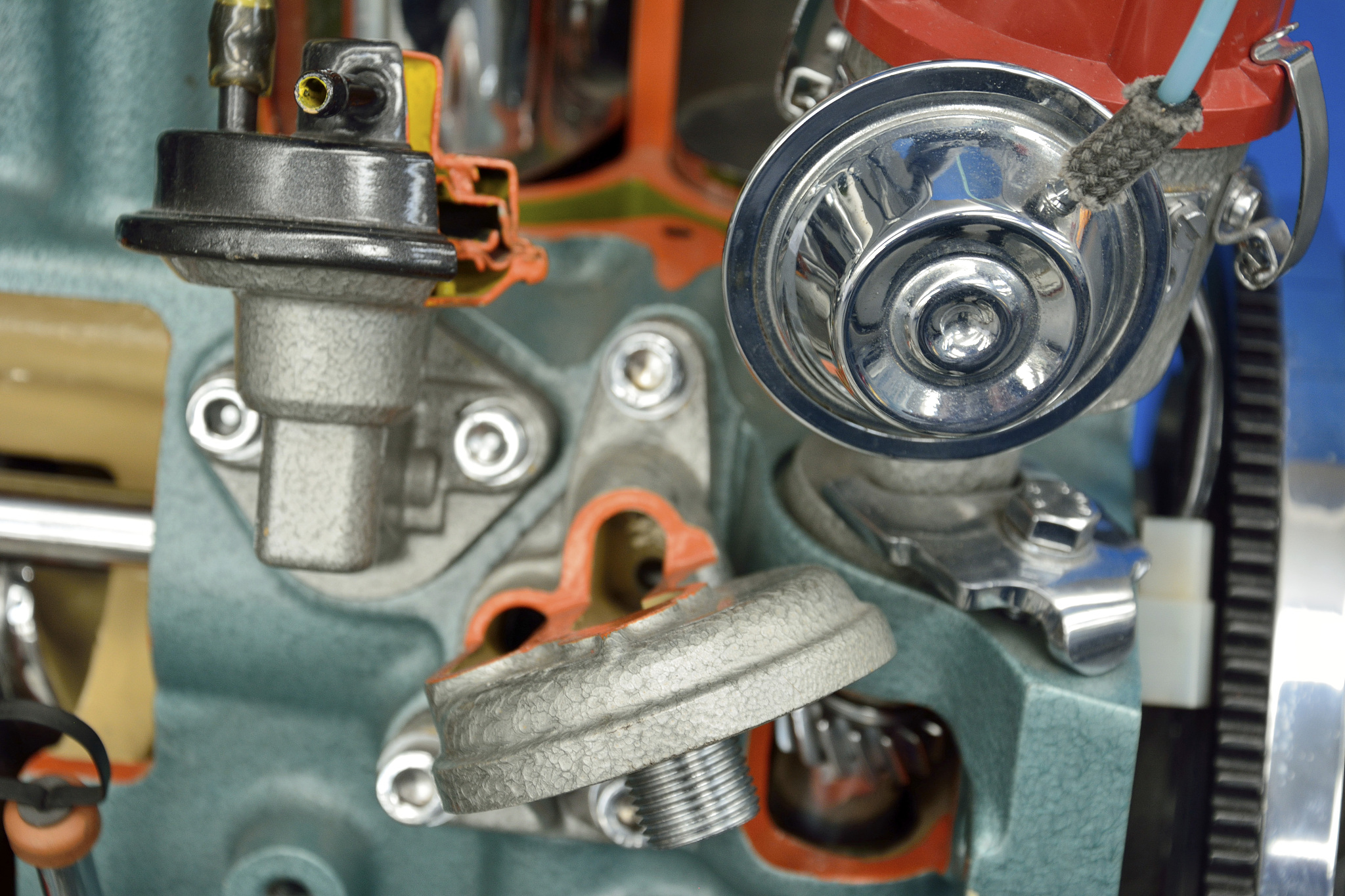 奇瑞A3发动机的进气提前角为18 °进气迟后角为48 °排气提前角为48 °排气 200字