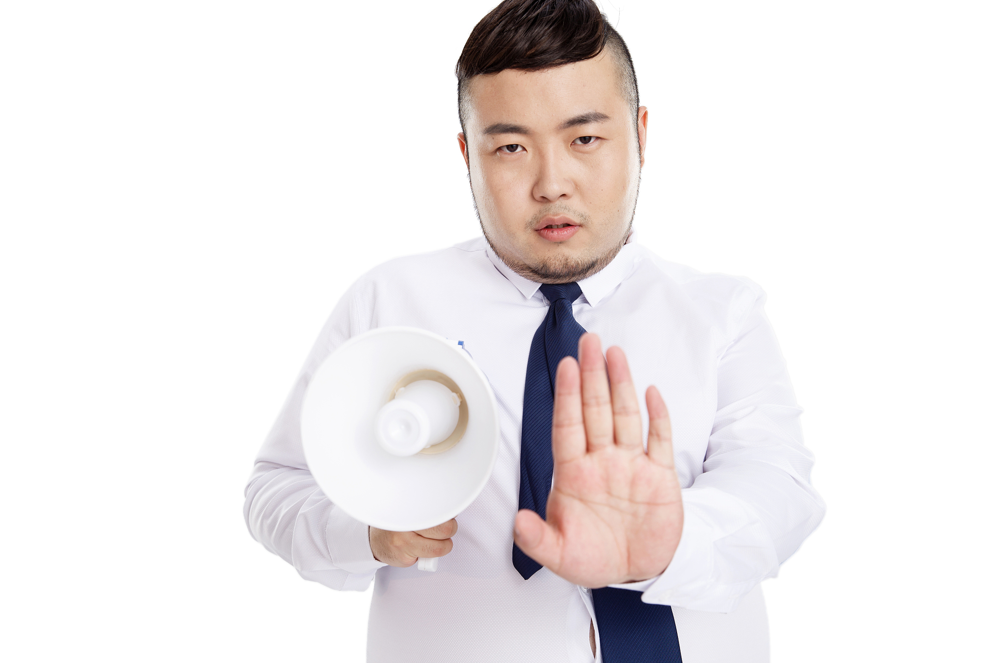 商务胖男人使用扩音器