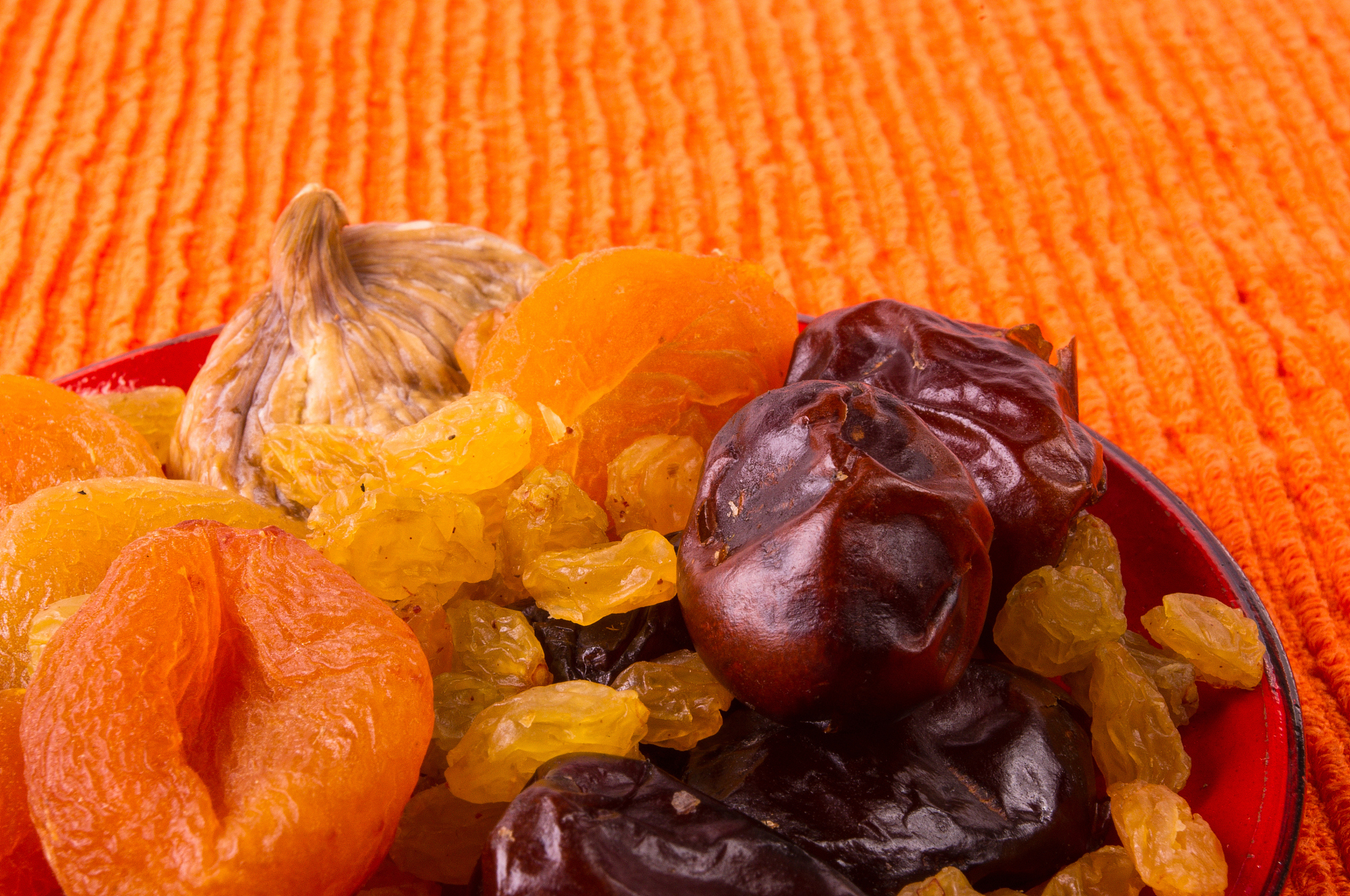 dried and fresh fruits