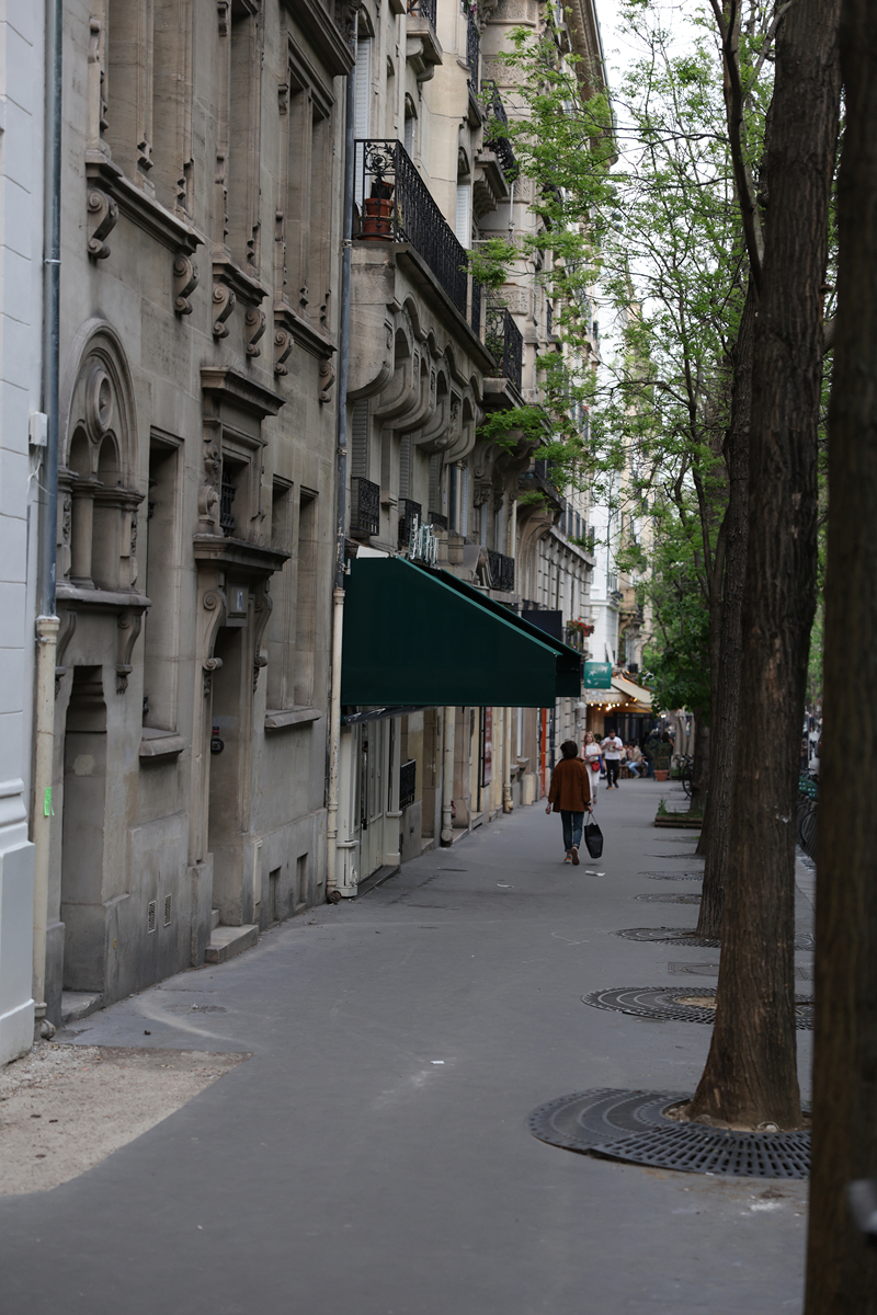 上海安福路：繁华地段，住宅与商业的完美结合