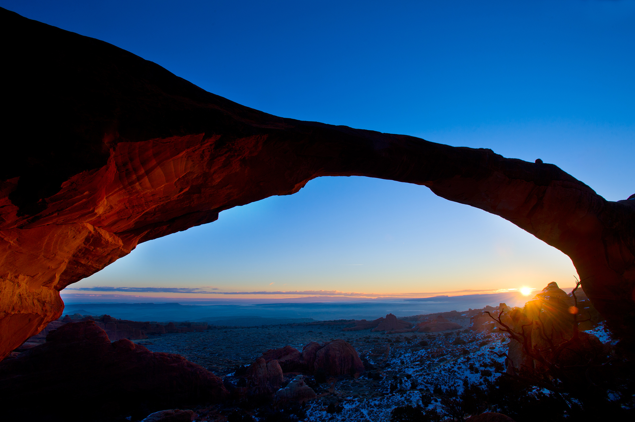 landscape arch in arches national park,