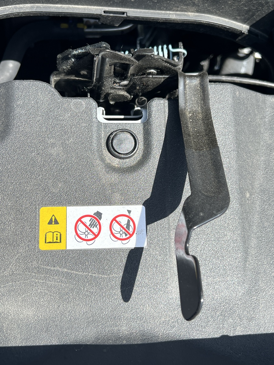 甩车作业安全指南：先手刹，后挂空挡