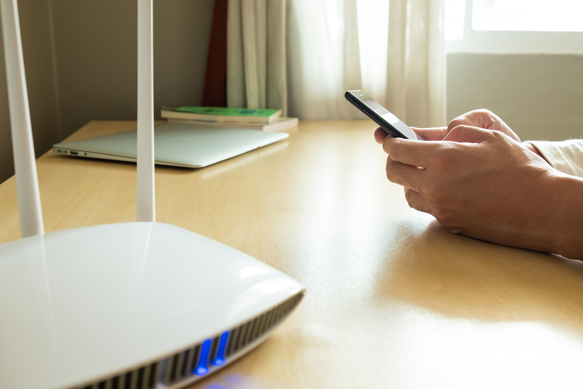 手机连接路由器上网设置教程