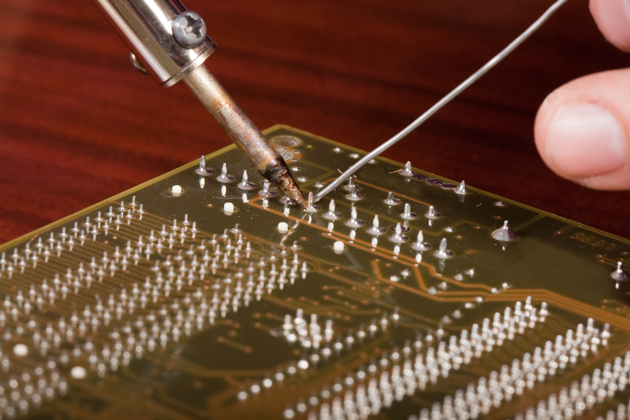 电子DIY 制作工艺指南：焊接、PCB、3D打印、切割加工等
