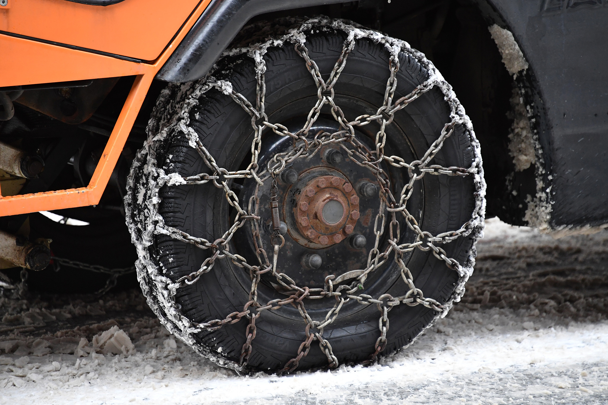 东风风神车轮胎与东风雪铁龙富康的轮胎可以互换吗