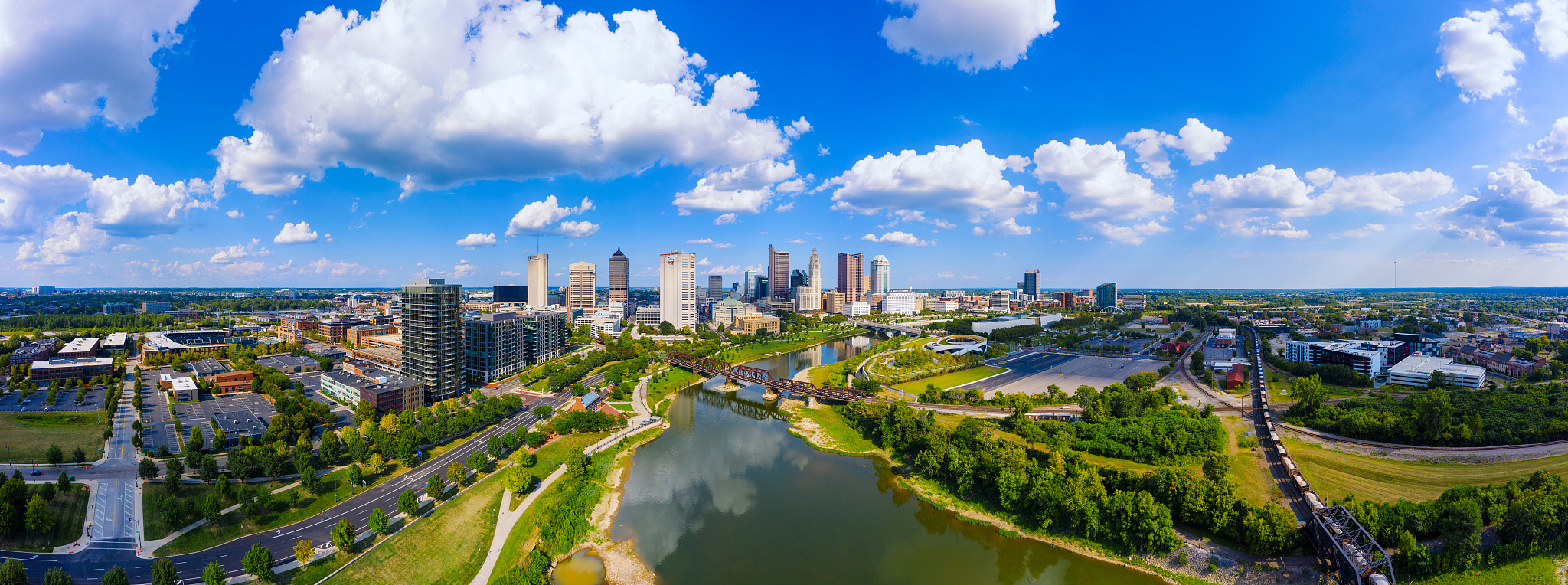 aerial view of downtown columbus ohio with scioto river