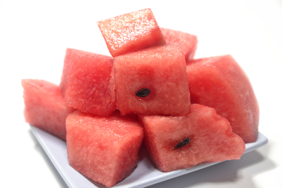 西瓜果切&桃子果切：50字好评，新鲜多汁，口感爽口！