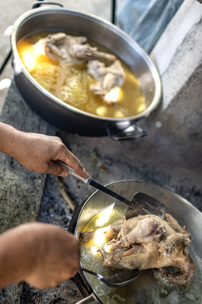 炖鸡需要多长时间？教你炖鸡技巧，轻松做出美味佳肴！