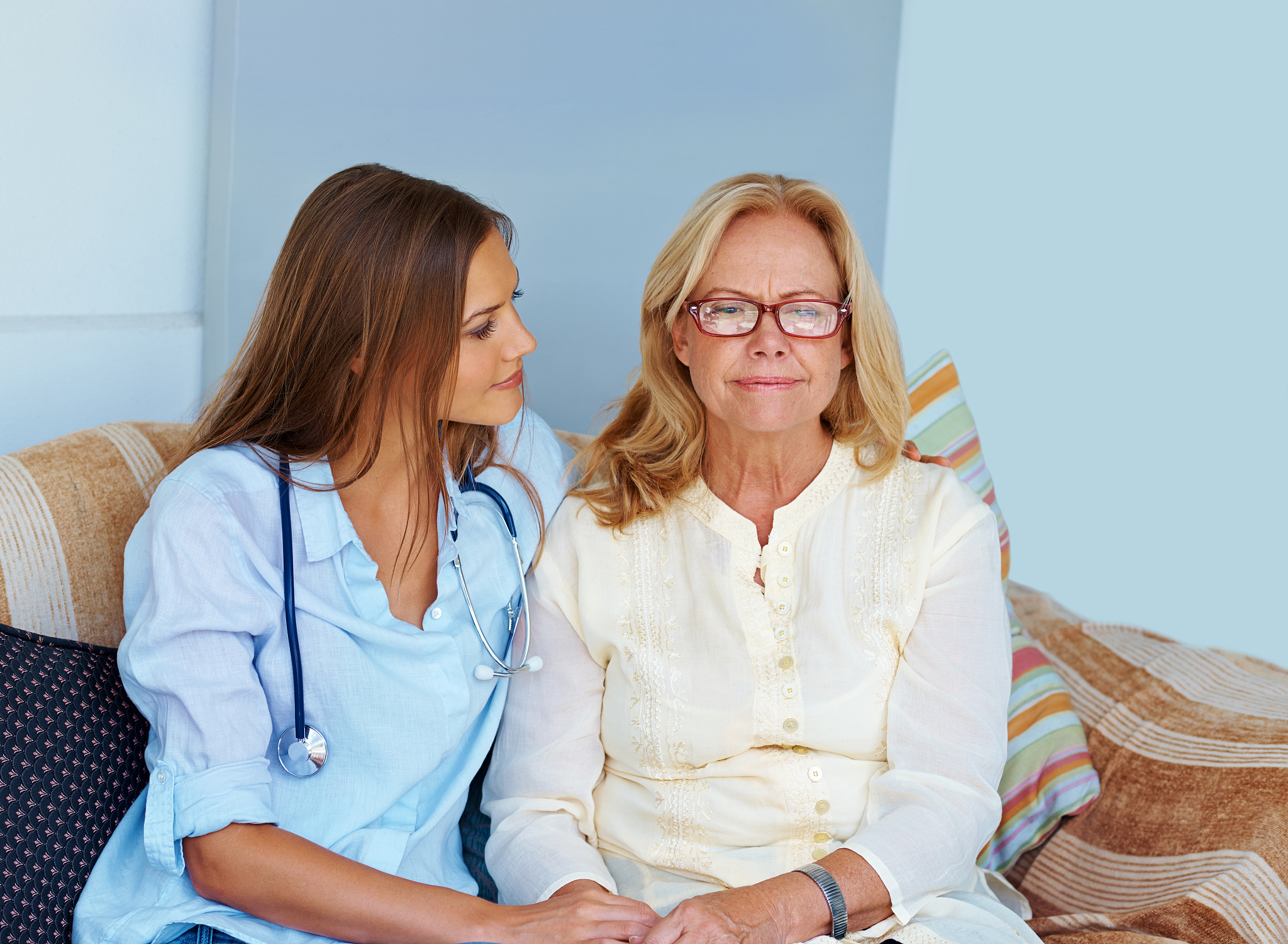 重庆护理学校男护士就业率高达99%，未来发展前景广阔