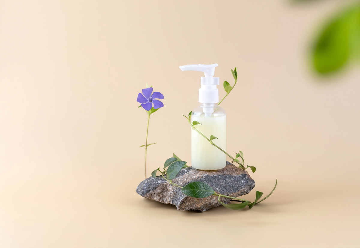 安然众合滋润舒爽沐浴露让你如沐清风让皮肤绽放青春美丽！