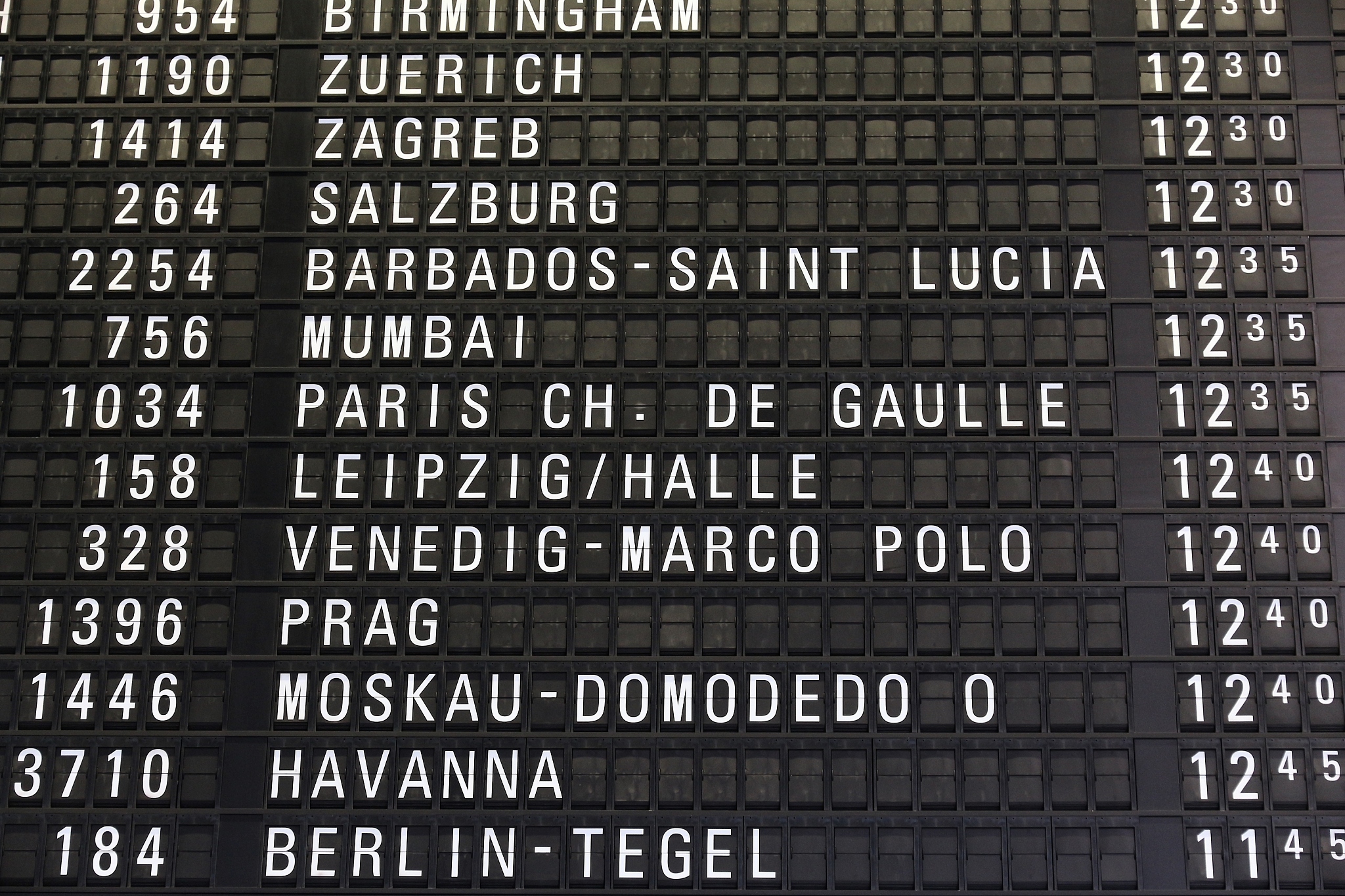 departures from frankfurt