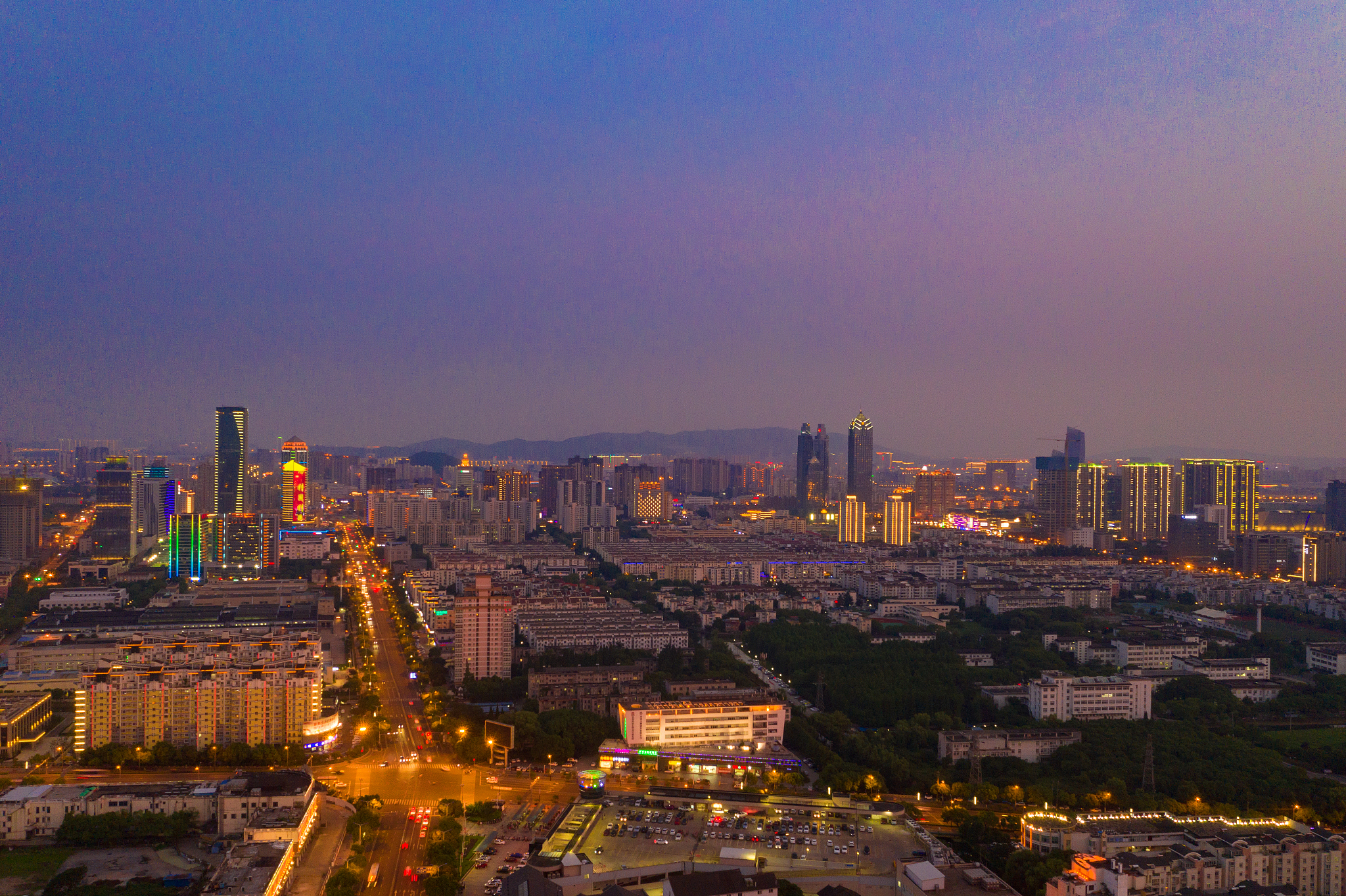 航拍现代城市夜景风光