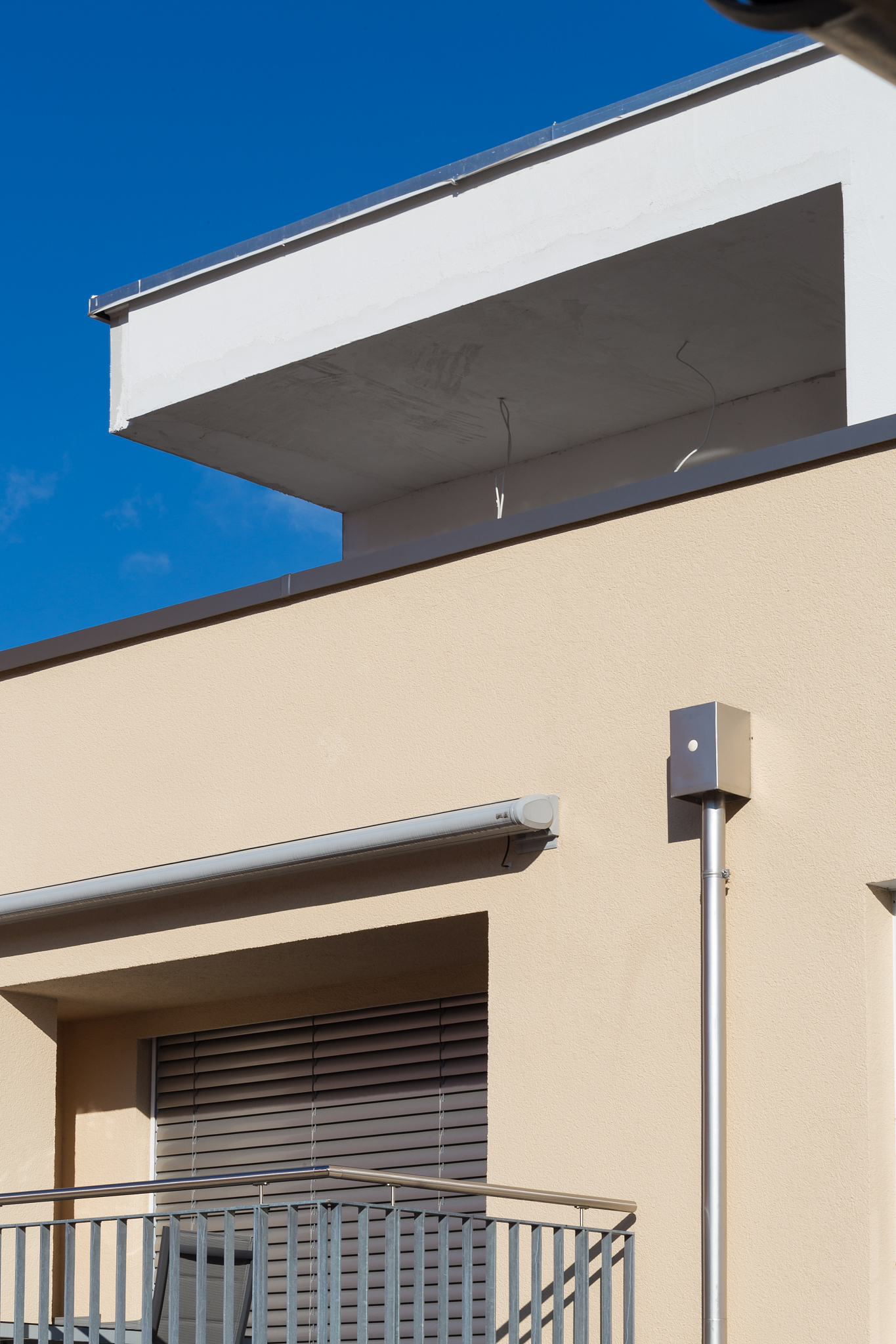 朋友圈爆款遮阳神器！时尚潮流，遮阳防雨，一键启动！