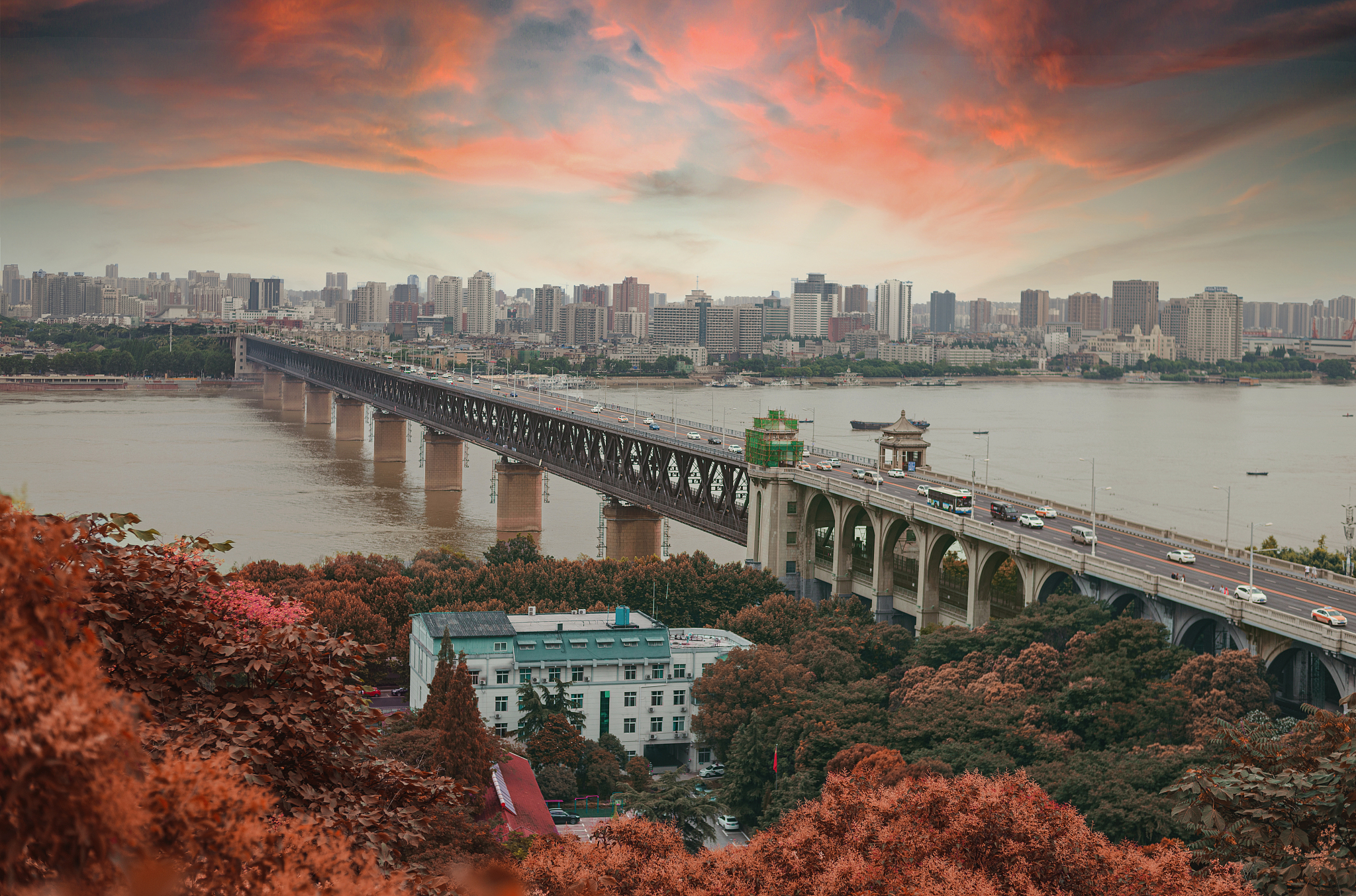 推荐几个武汉的景点