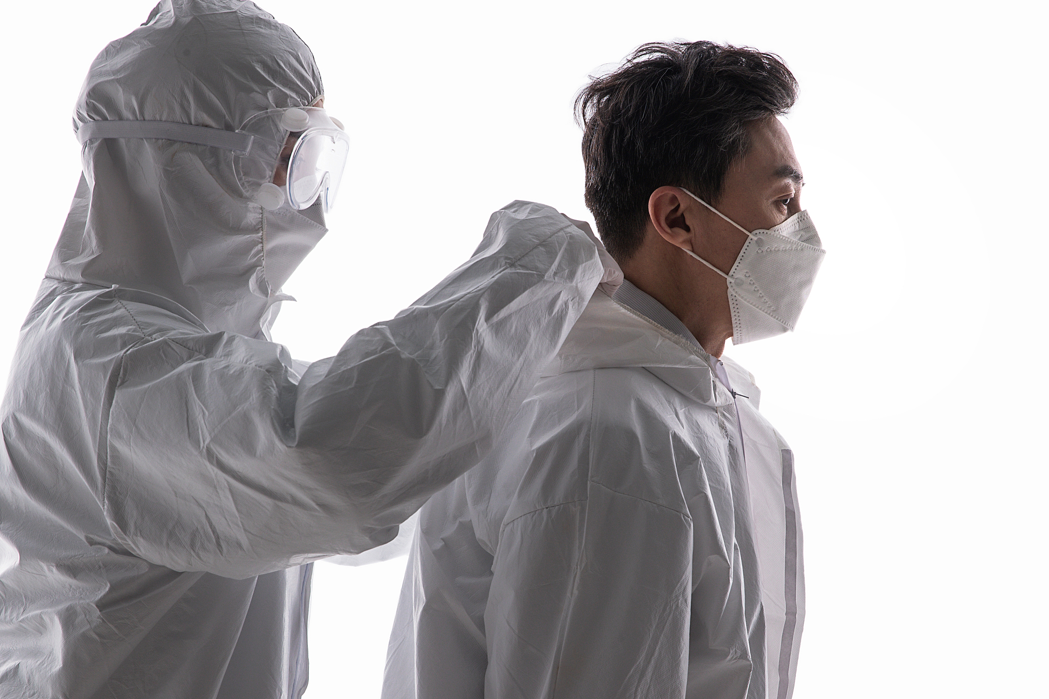 如果不计成本地去打造一款辐射防护服使用什么材料更好