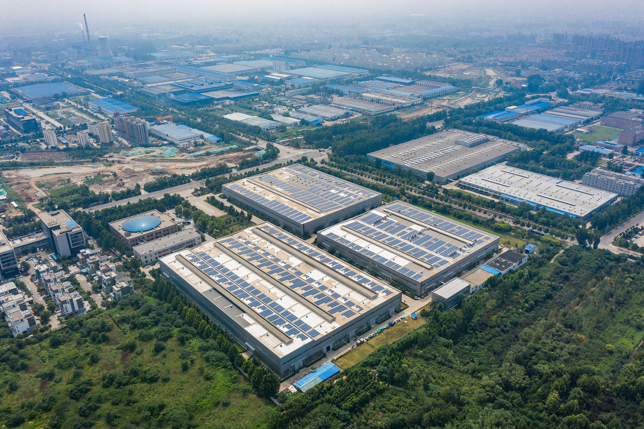 青山工业：从传统到新能源，战略转型背后的启示与未来布局