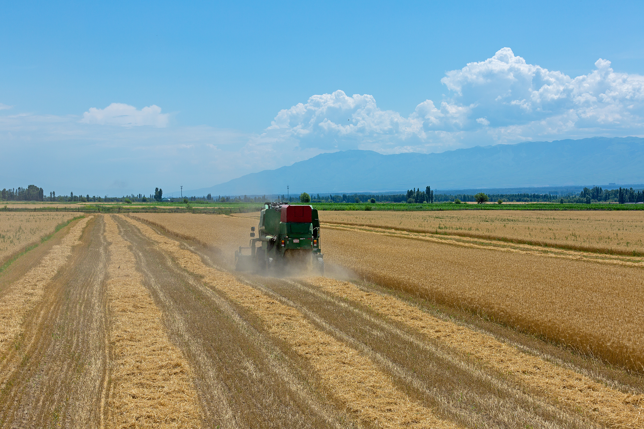 重庆市现代技工学校农业机械使用与维护专业简介 - 未来发展前景广阔