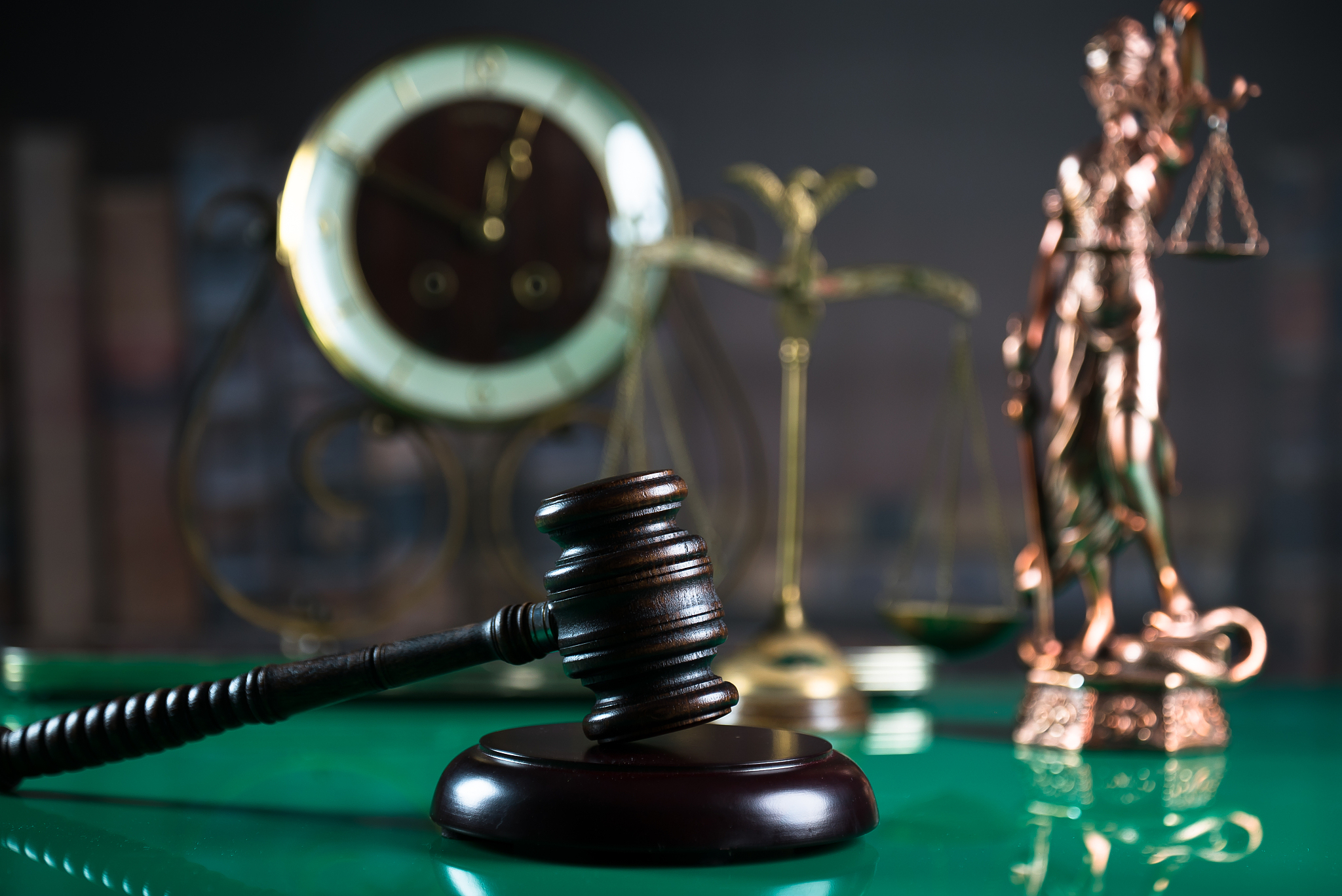 刑事案件专业辩护，刘校逢律师团队为您保驾护航
