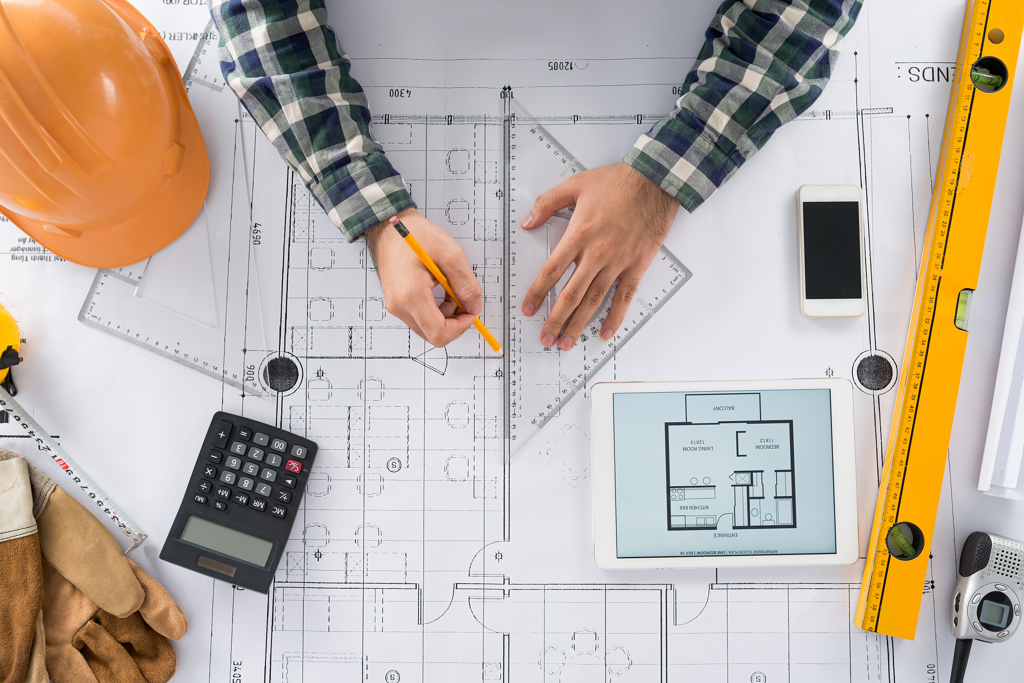 工程师工作职责远不止评审：设计、开发、测试等全流程解析