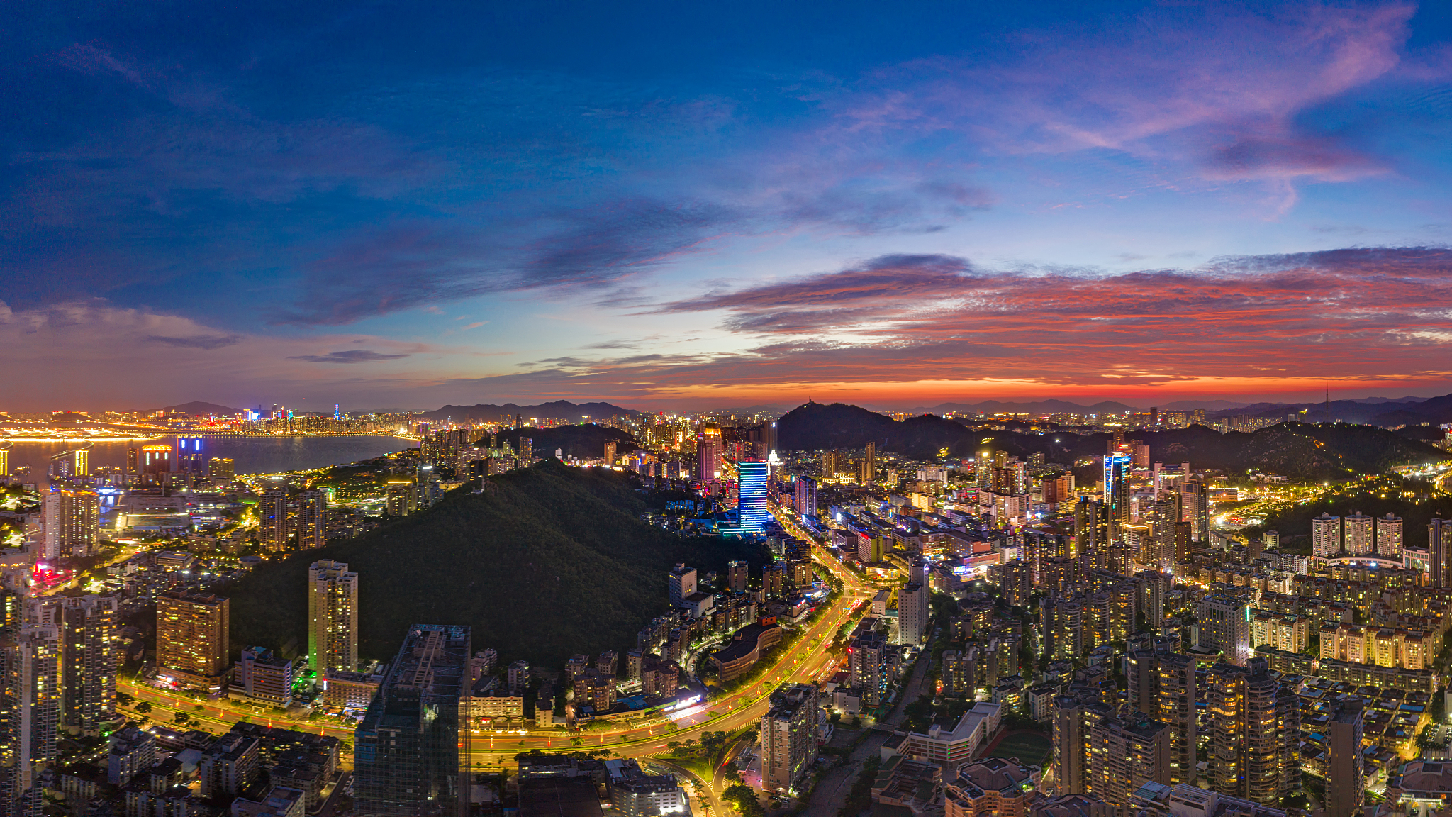 广东珠海 香洲区情侣路城市夜景风光