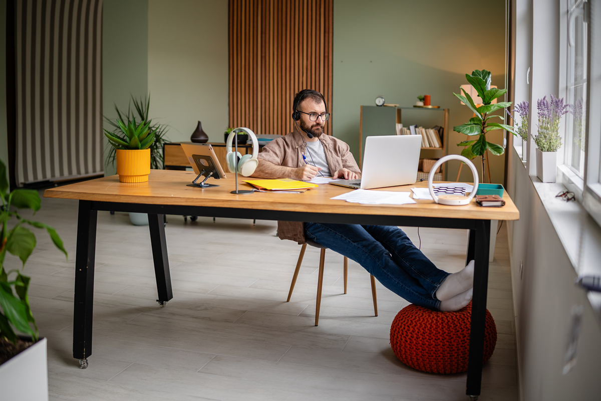WEYOUNG Whiteboards: High-Quality Office Solutions for Productivity