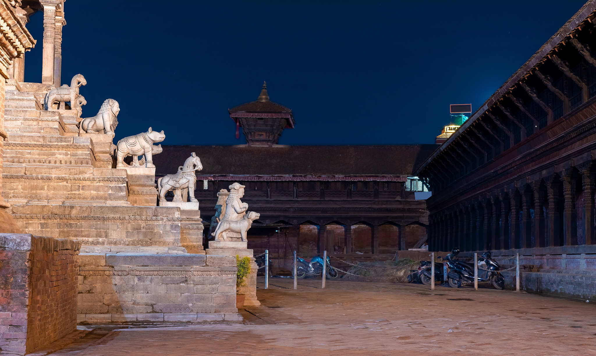 bhaktapur durbar square at night. bhaktapur durbar square is pla