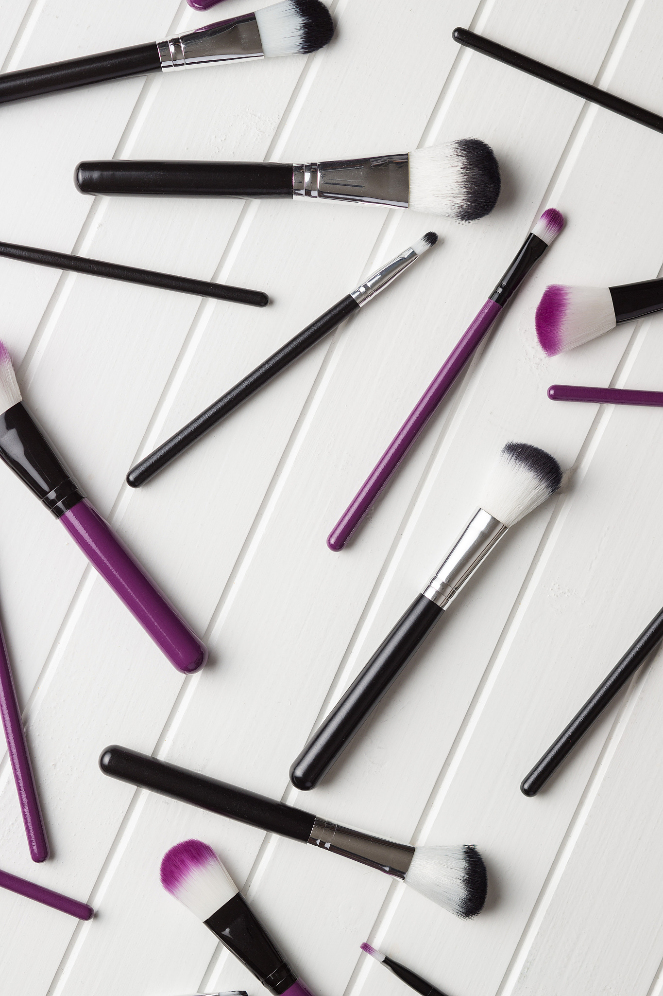 OMG！这款魔法粉底刷也太好用了吧！新手也能刷出无暇底妆！