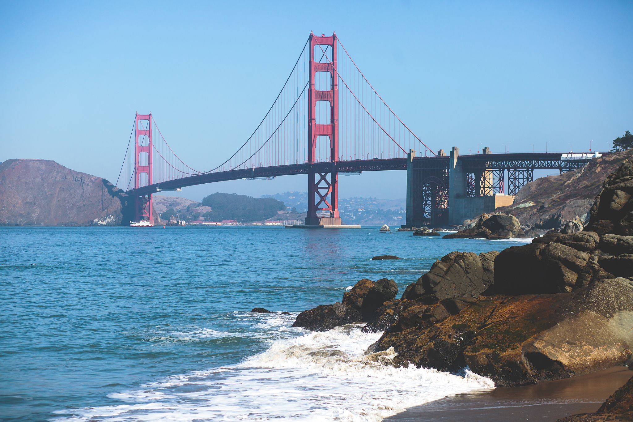 《晴空下的邂逅》 - 浪漫邂逅，定格美好瞬间