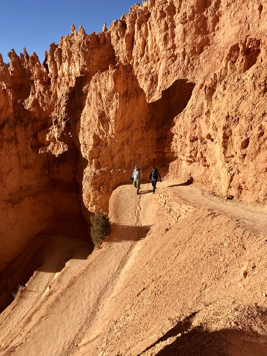 兰州安宁天斧沙宫岩石