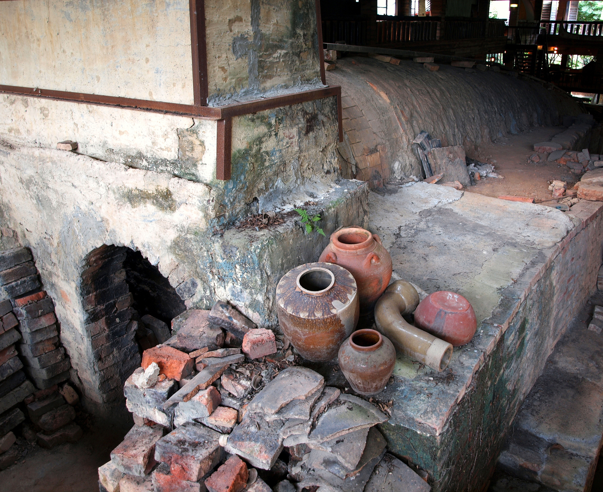 Exploring Chinese Traditional Ceramic Culture: History, Techniques, and Significance