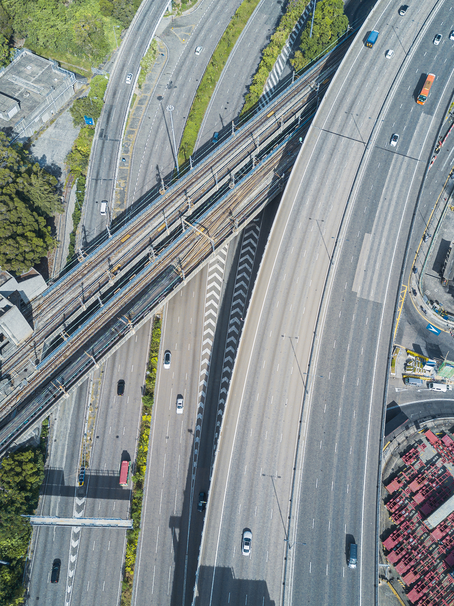 湛江南站到东莞大岭山镇大鼓石路交通指南