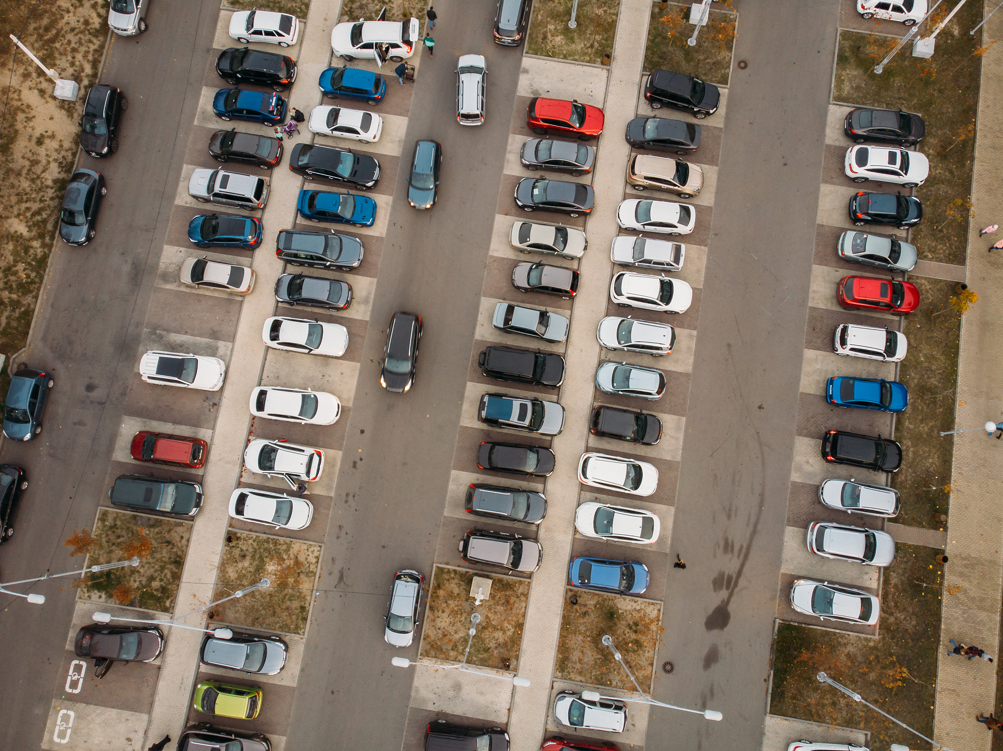 请简述一下南大街建设停车场的优势