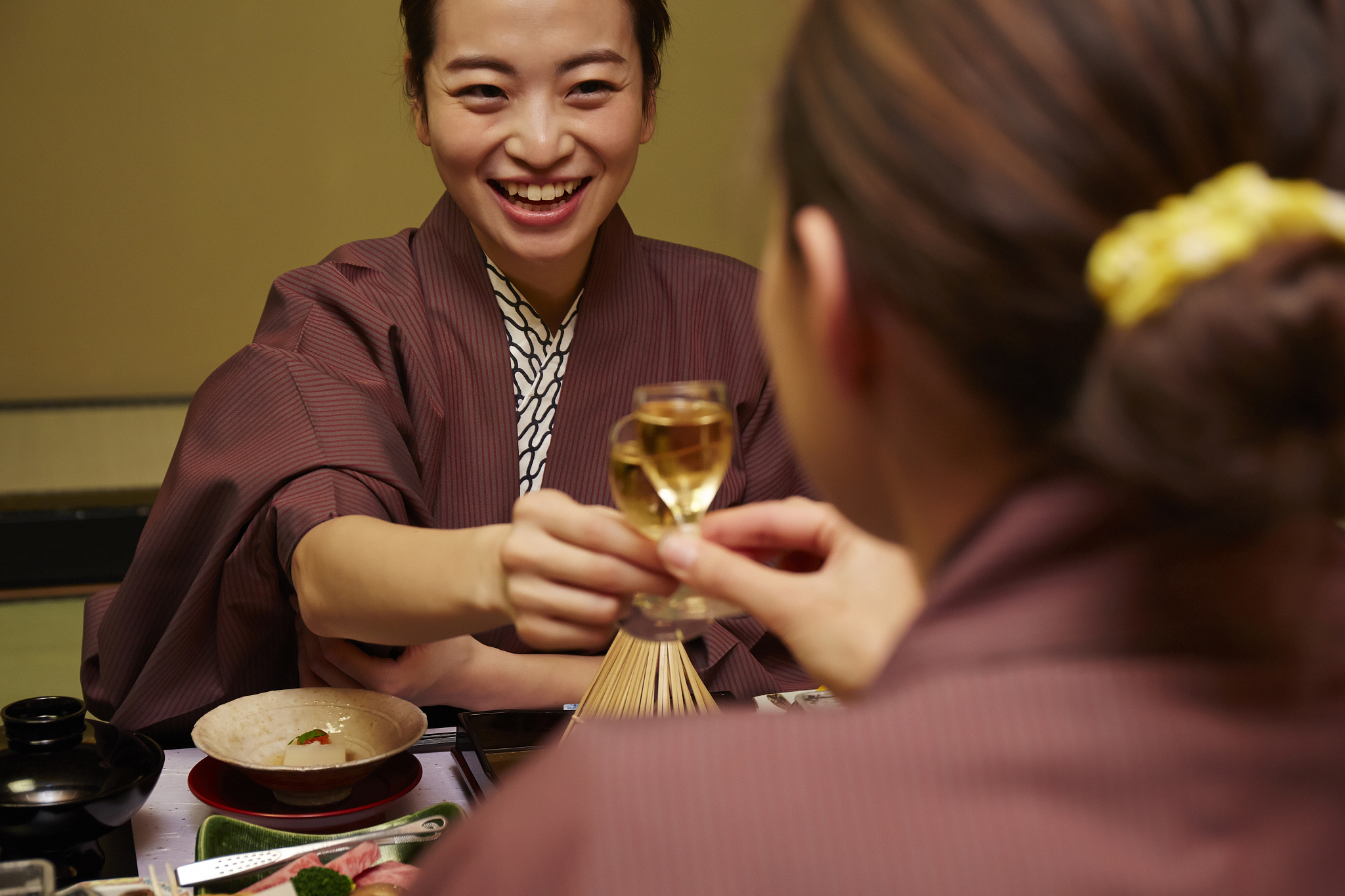 日语中『飛ばない』的含义及用法