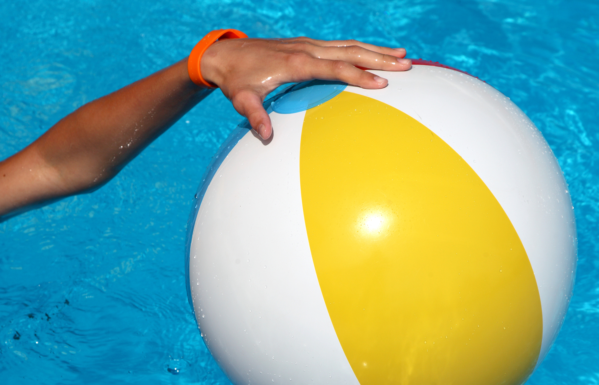 ball on the water