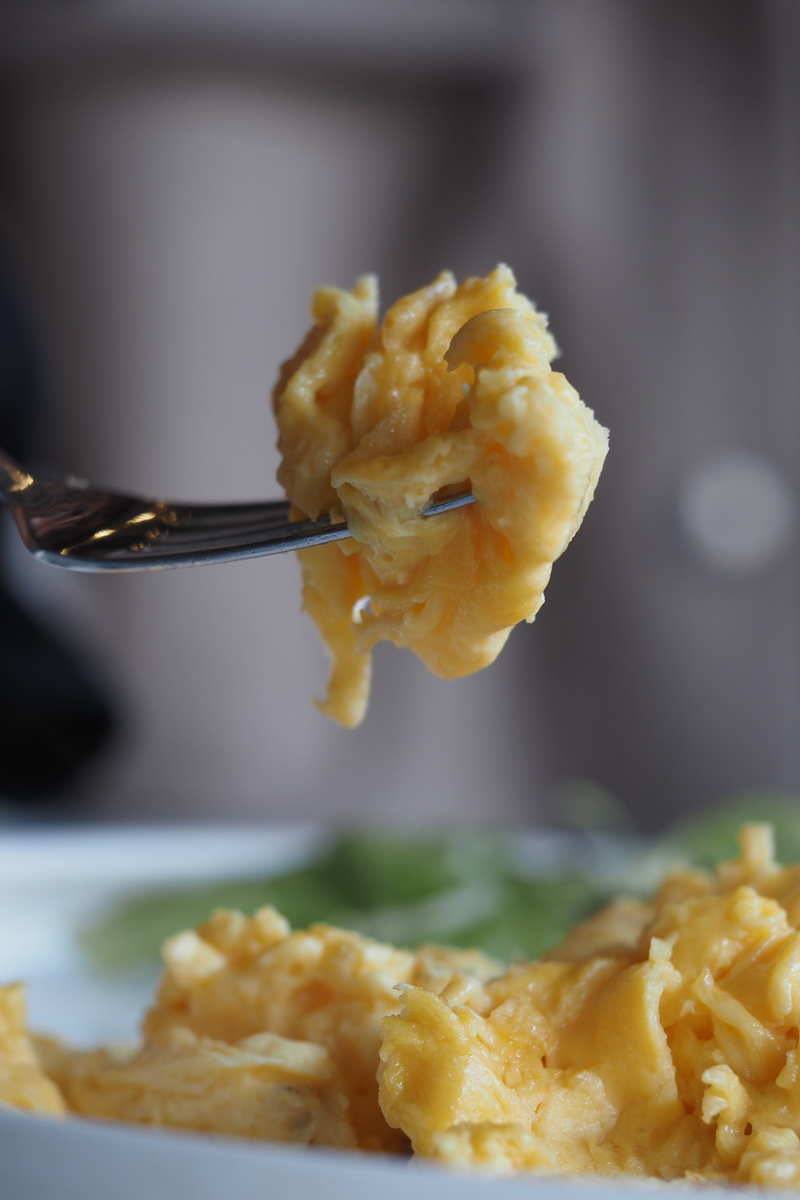 木姜子。土鸡蛋。进城摆摊出售。写一篇吆喝出售的短文。