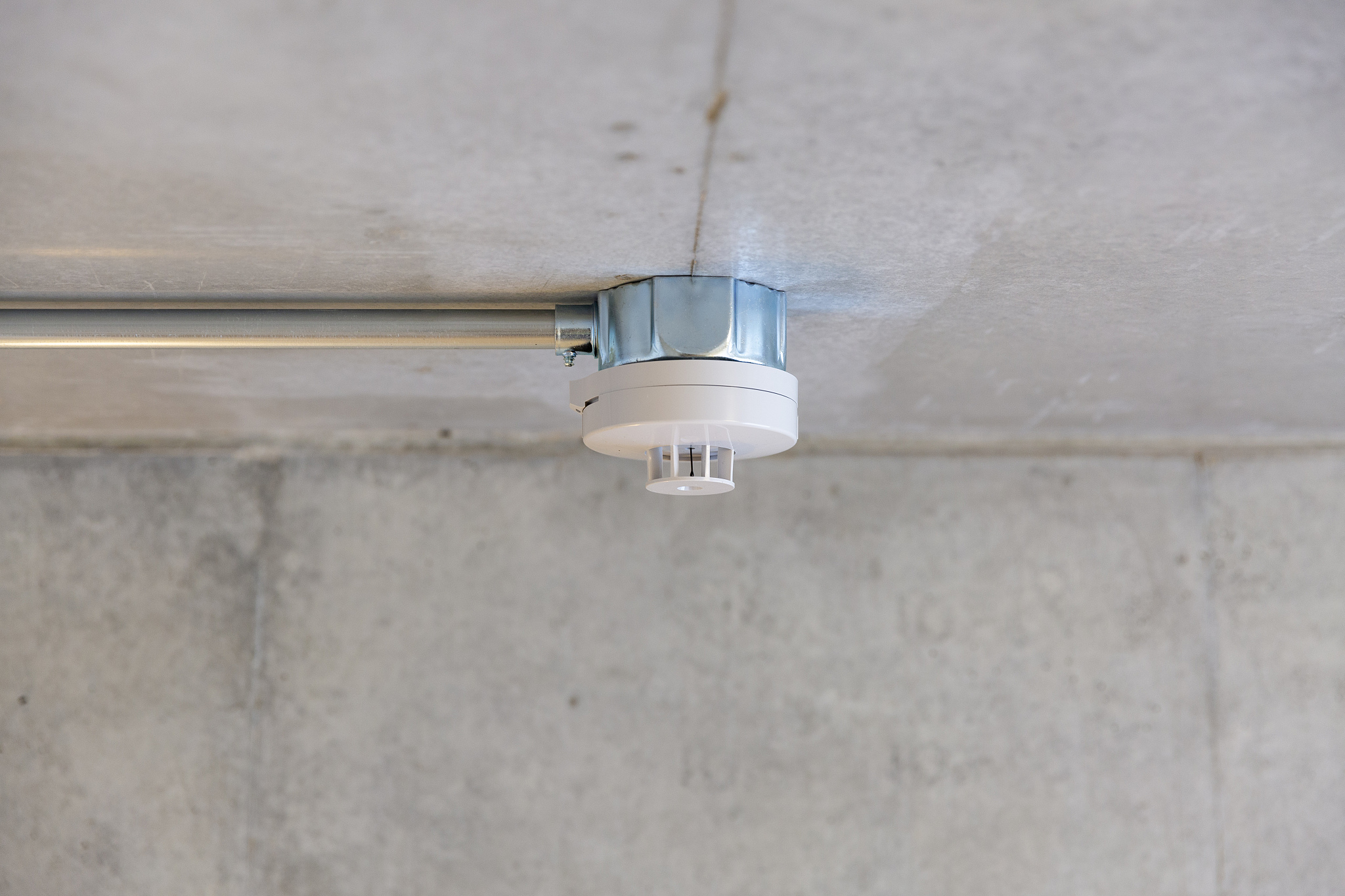 防爆应急灯改装指南：安全规范与注意事项