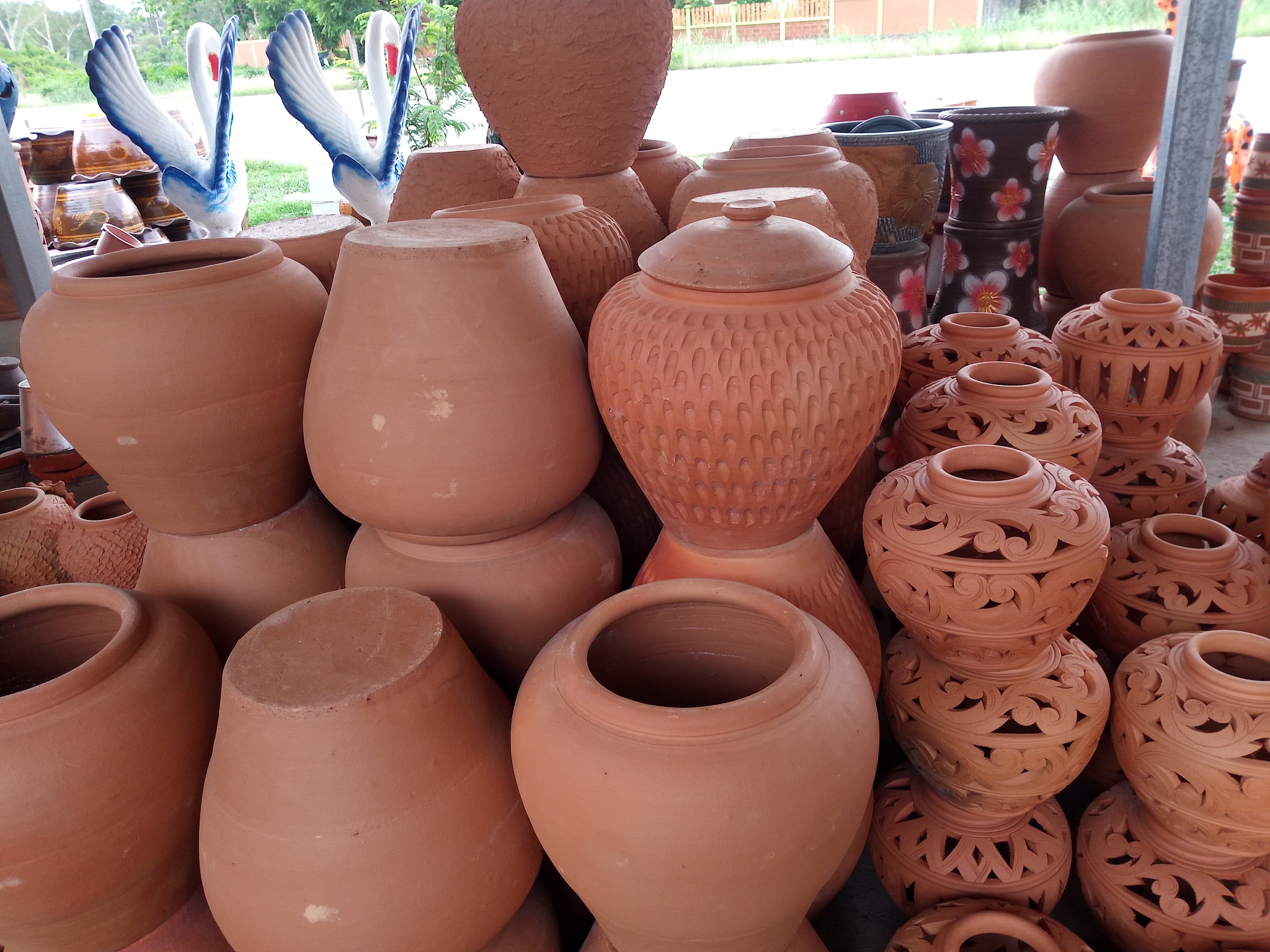 天星泥是什么泥料？用途和特点介绍 - 陶艺材料百科