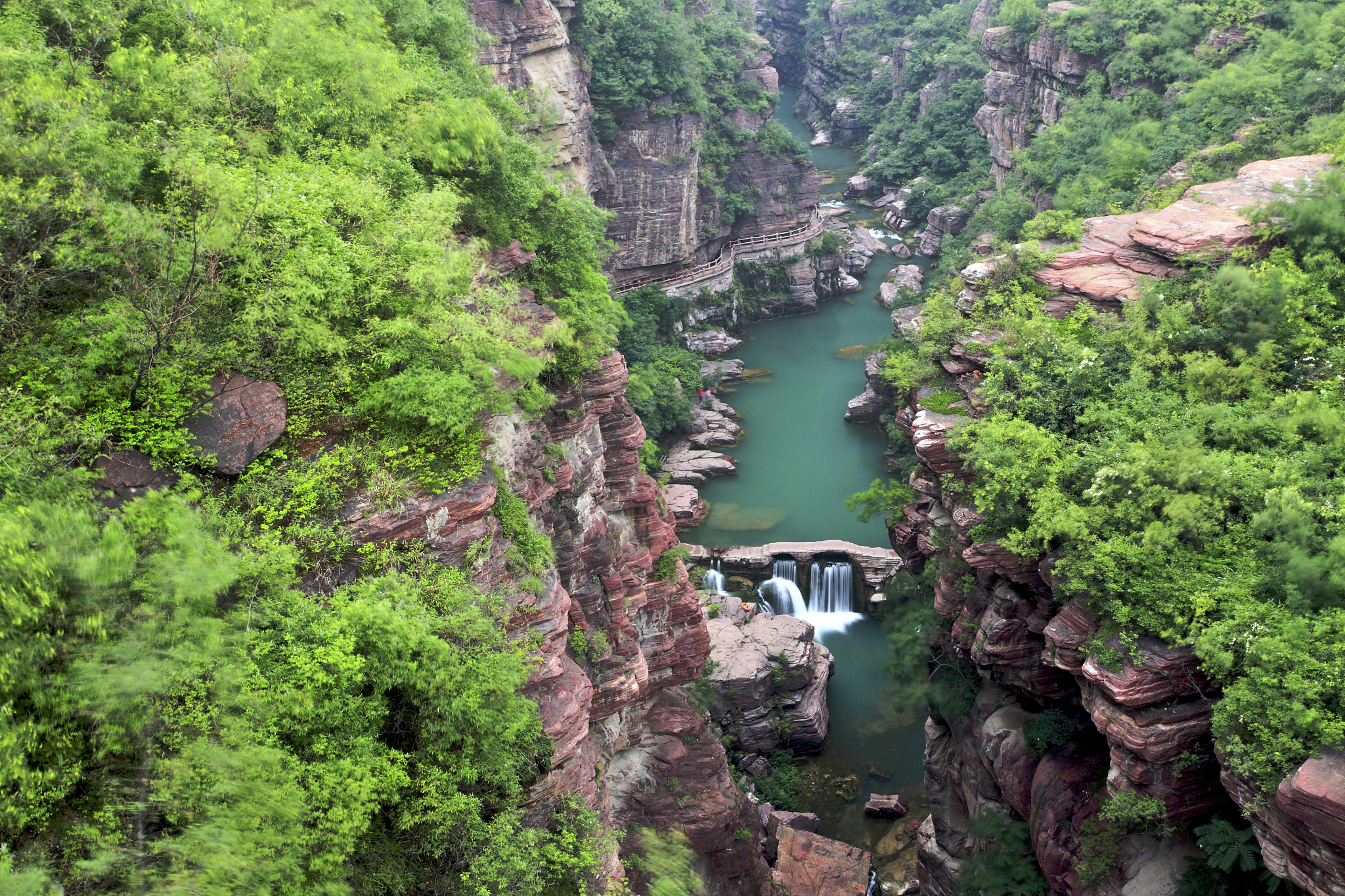 用天朗气清写个300文章关于林州的