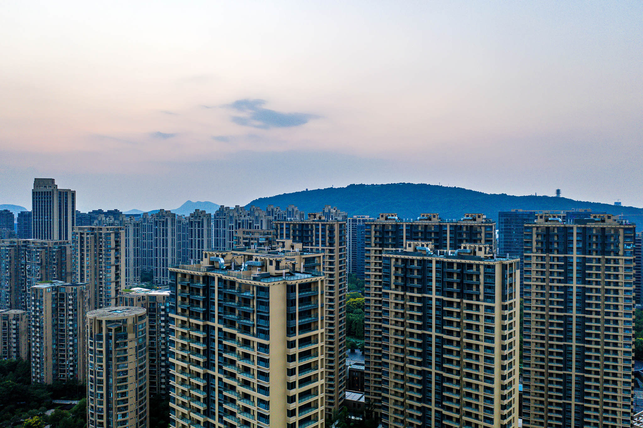 浙江省100w能买多少平的房子