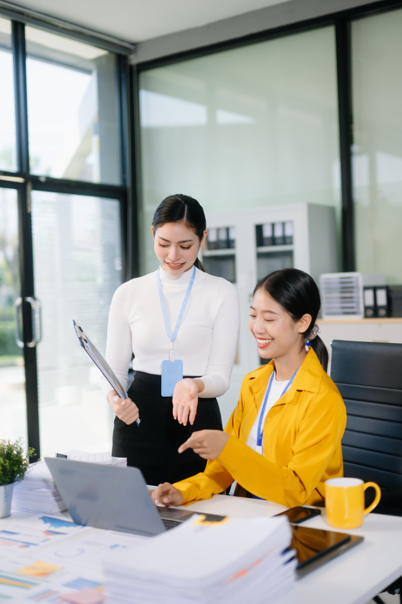 营业员是什么意思？详细解析营业员的职责、技能要求和就业前景