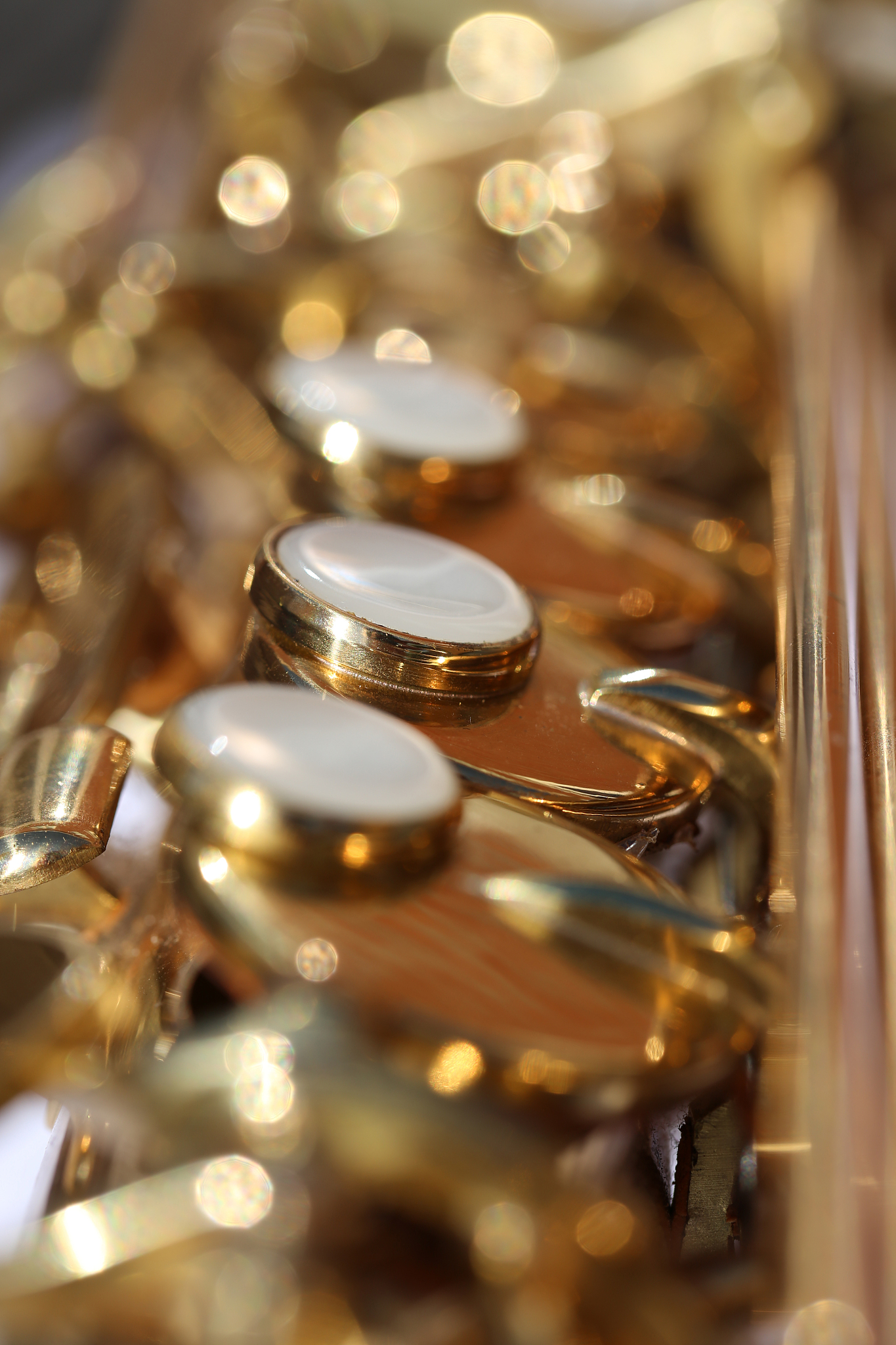 saxophone valves