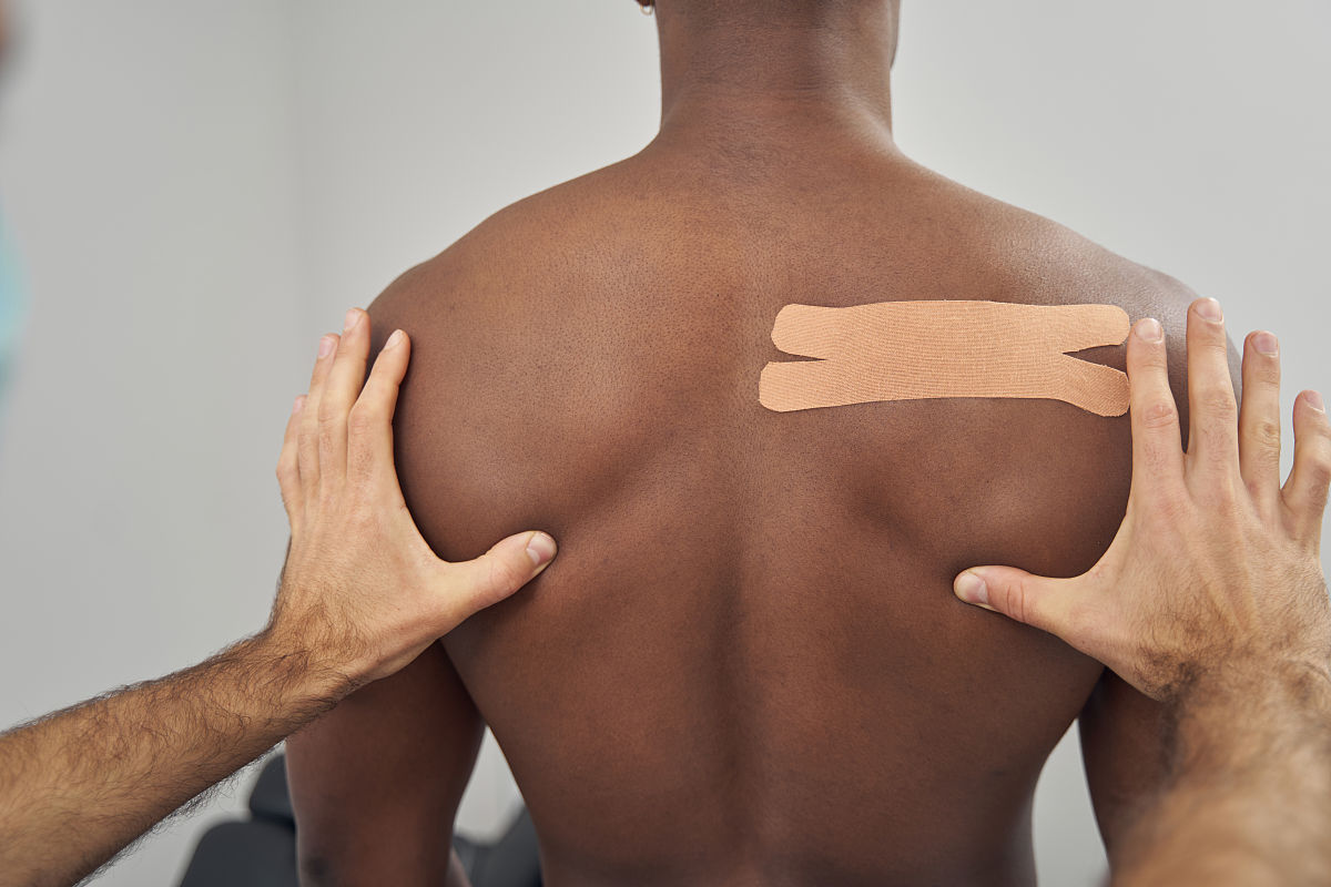 贵州民族大学中专部理疗师专业2022年招生