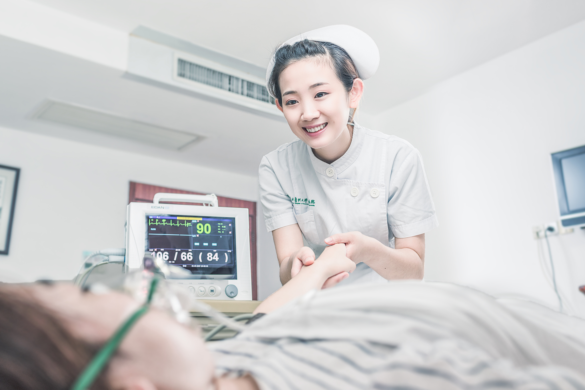 四川中医药高等专科学校护理专业就业方向：医院、社区、企业、深造