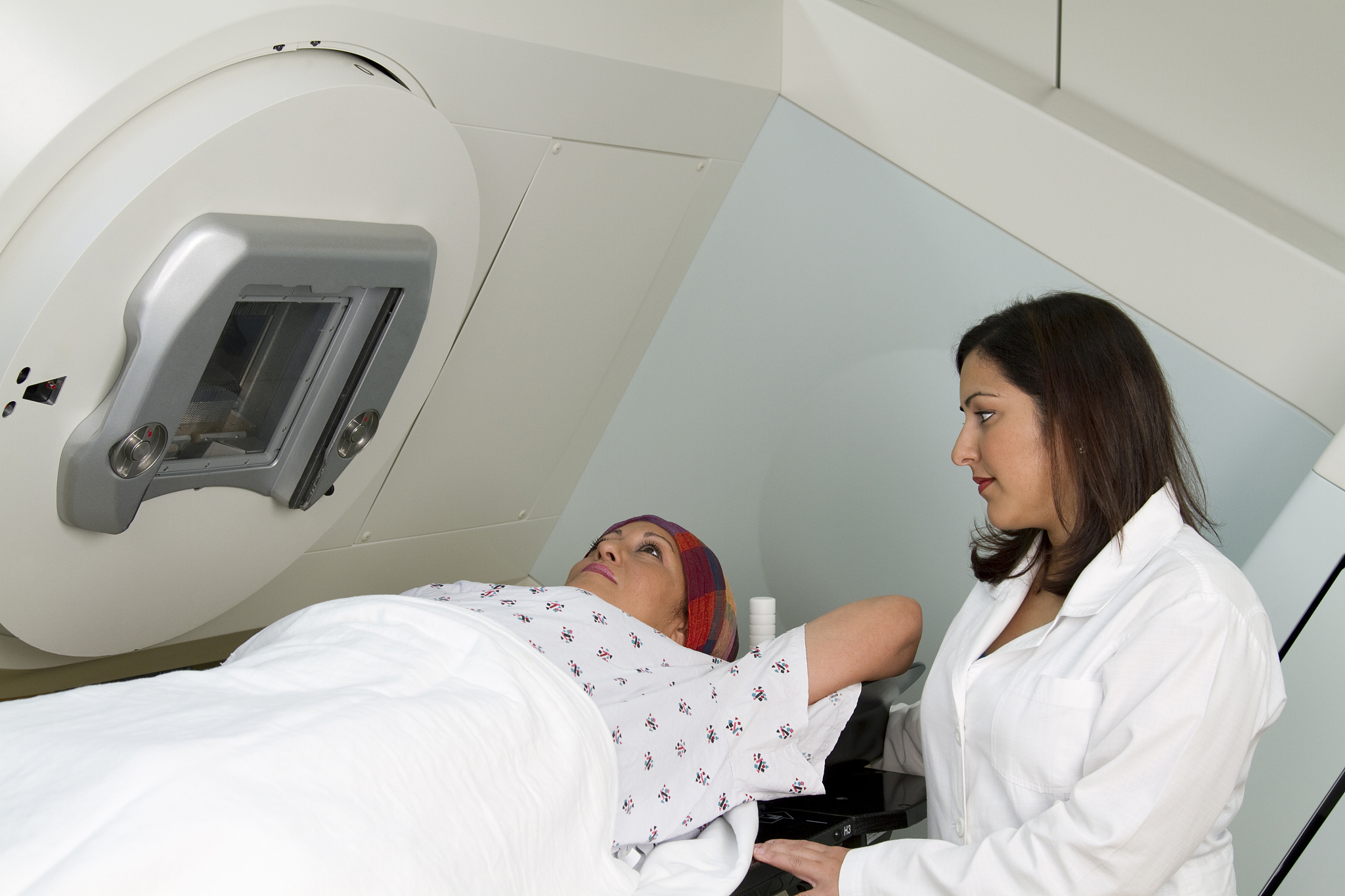 初中毕业学临床医学？优劣势分析及职业发展方向