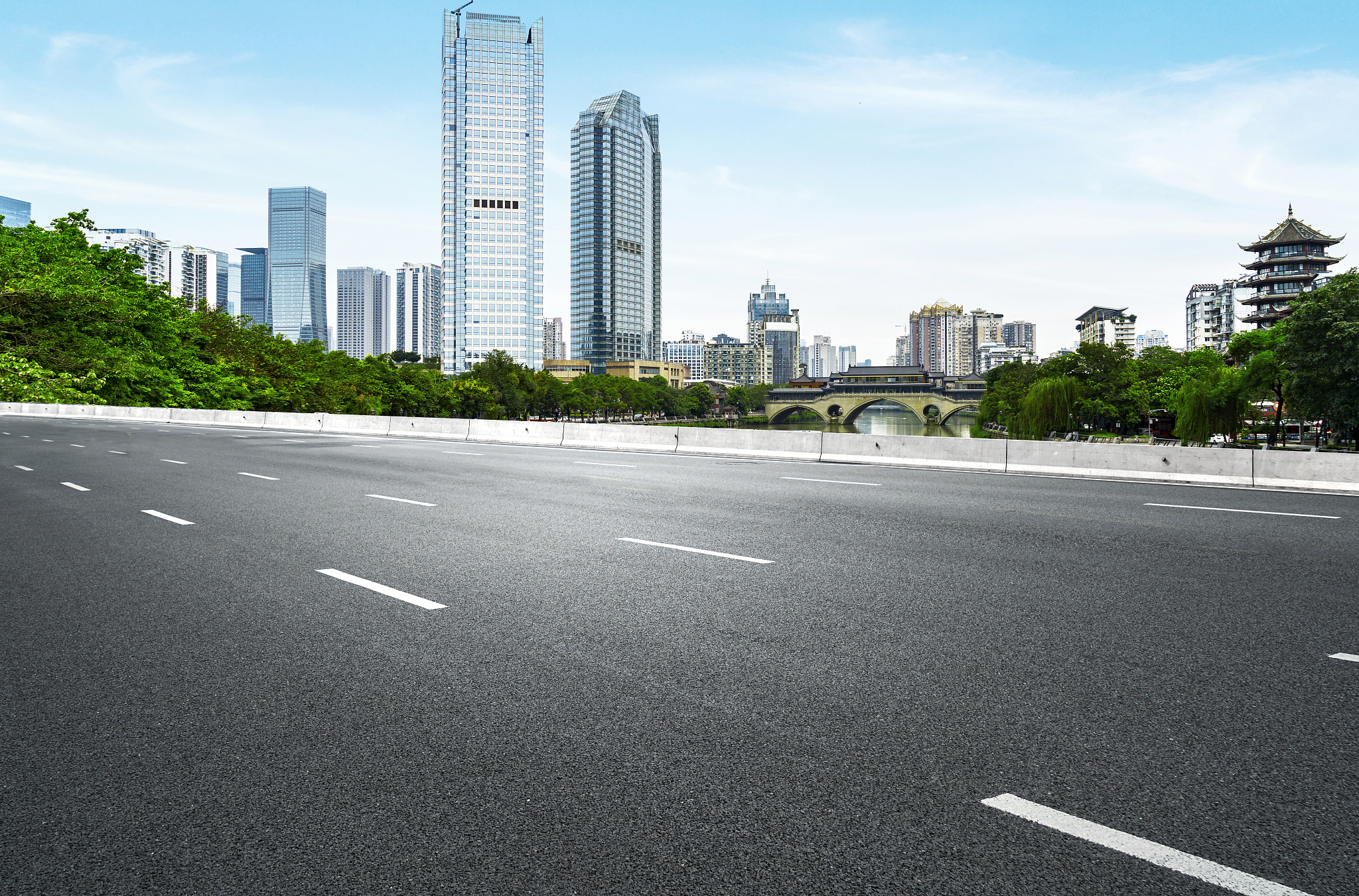 成都汽修专业学校排名用发散性