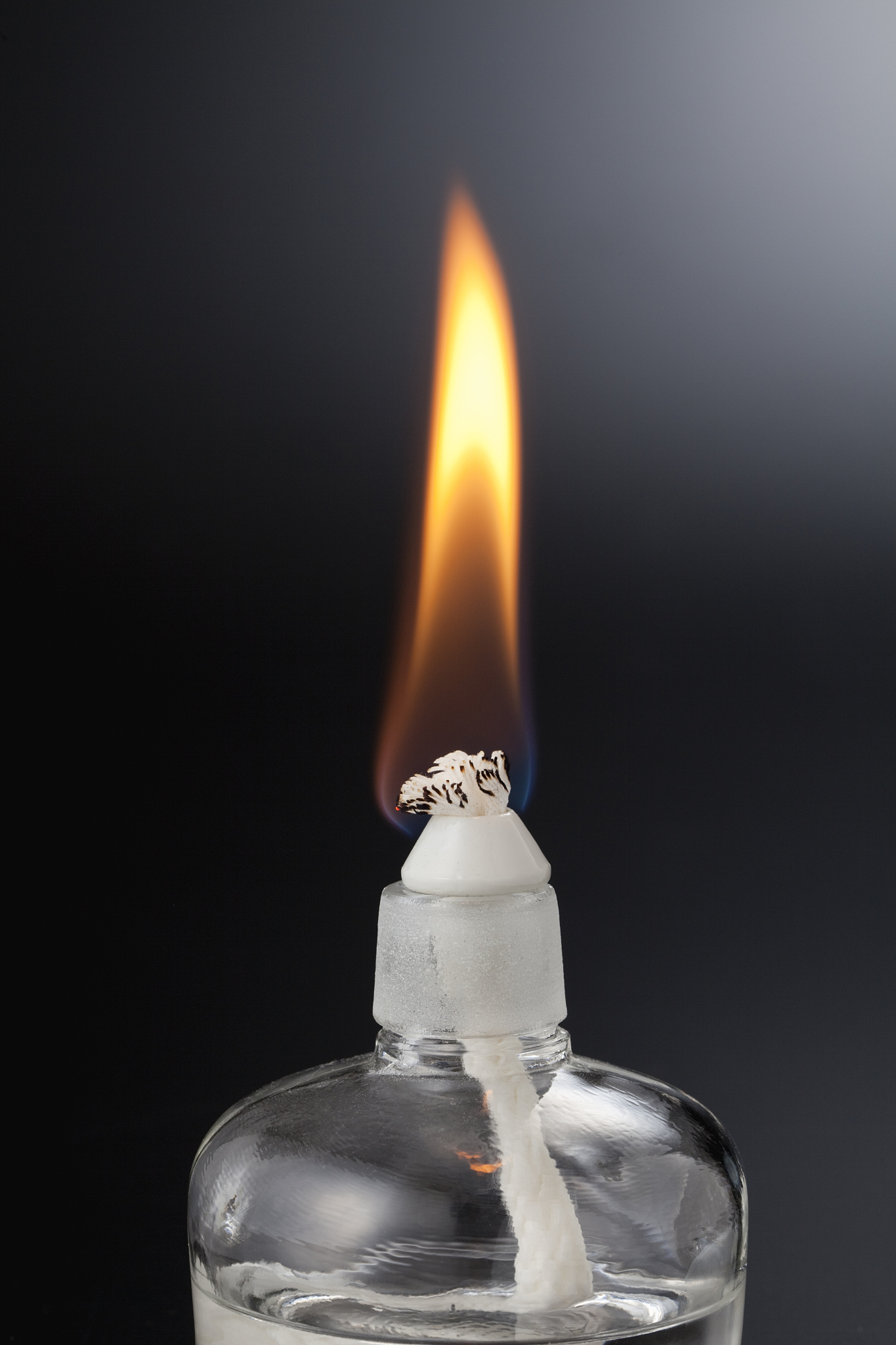 为什么酒精灯盖上盖子会熄灭