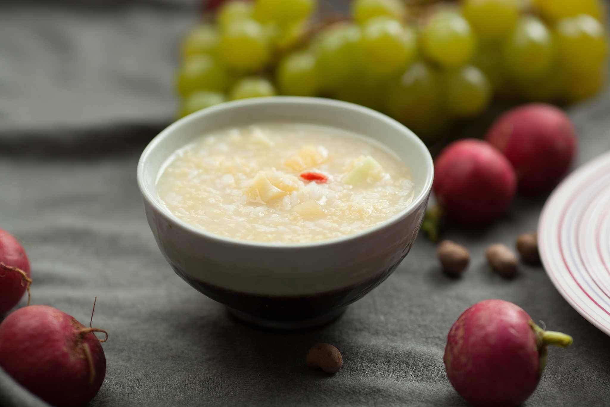 苹果银耳燕麦米糊的做法_苹果银耳燕麦米糊怎么做