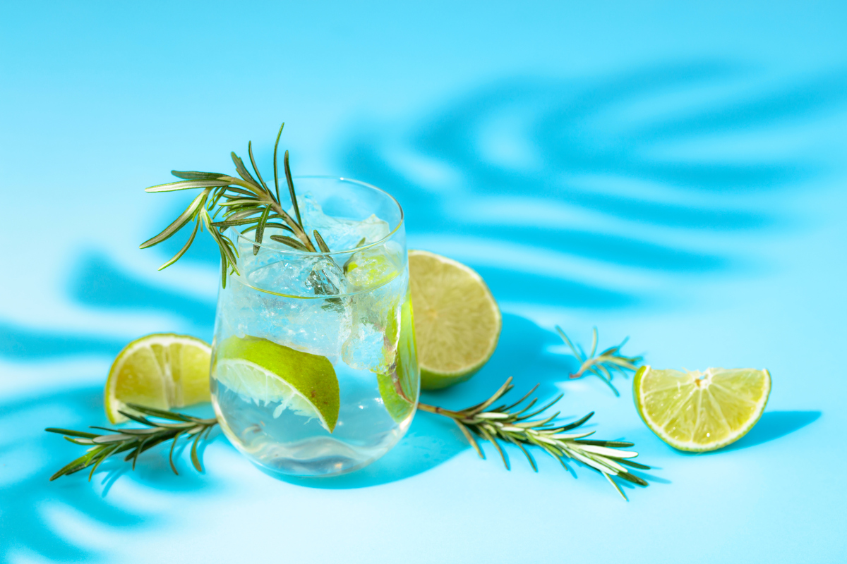 夏日送清凉的公众号文案 50个字左右